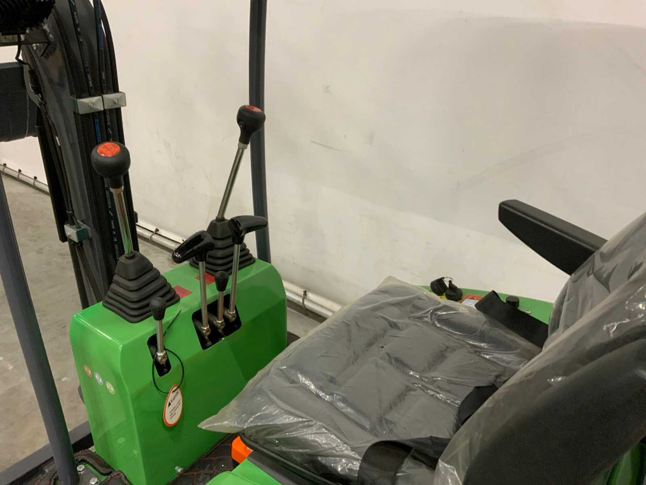 EVERUN - 2025 - ERE12E - ELECTRIC MINI EXCAVATOR - Міні-екскаватор: фото 5 EVERUN - 2025 - ERE12E - ELECTRIC MINI EXCAVATOR - Міні-екскаватор: фото 5