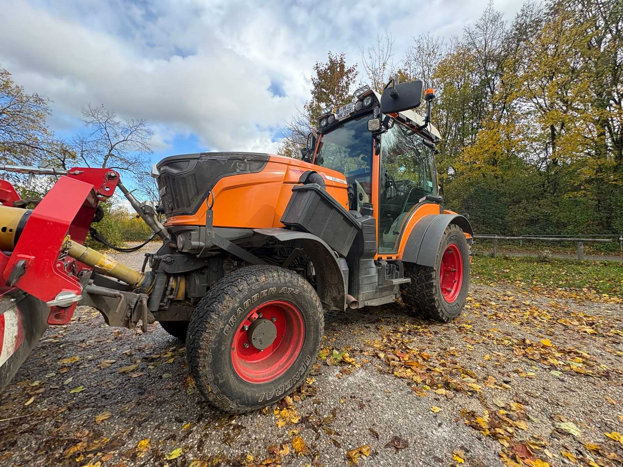 FENDT 209 V VARIO FARM TRACTOR WITH ALL-WHEEL DRIVE - Трактор: фото 1 FENDT 209 V VARIO FARM TRACTOR WITH ALL-WHEEL DRIVE - Трактор: фото 1