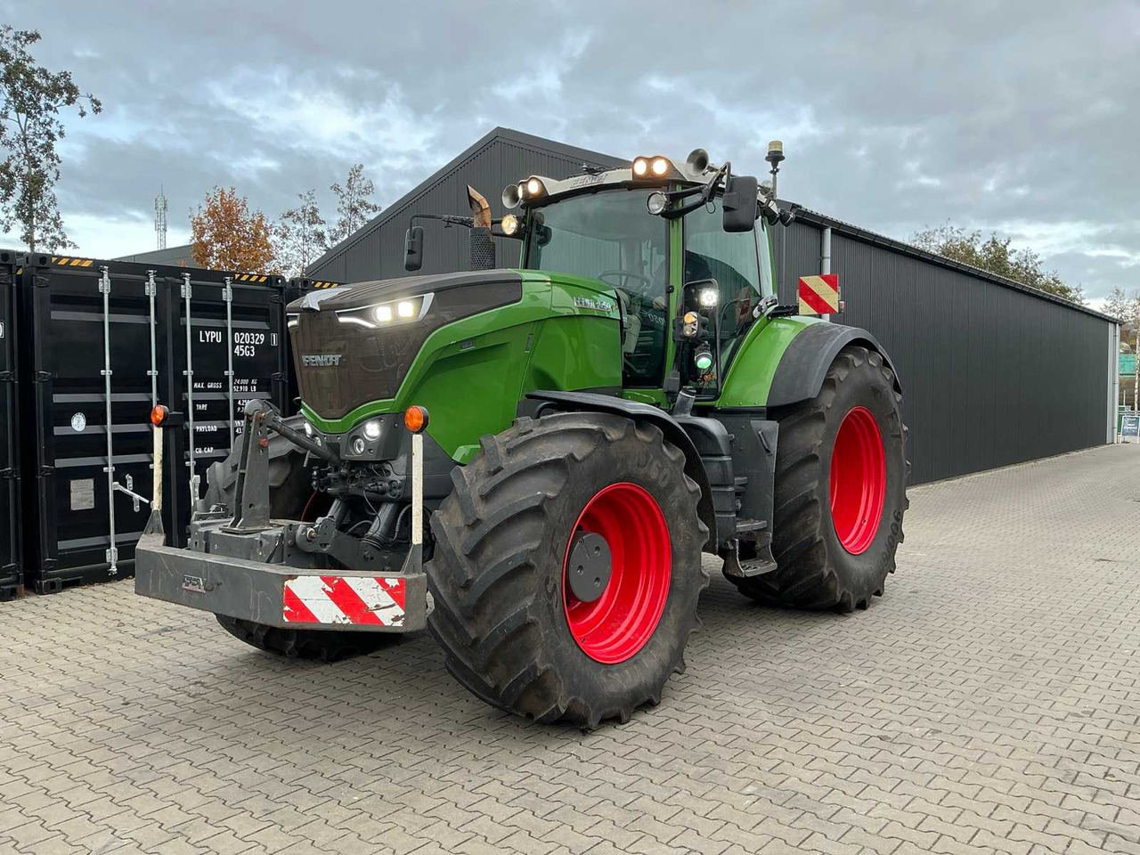 FENDT 934 VARIO ALL-WHEEL DRIVE AGRICULTURAL TRACTOR - Трактор: фото 2 FENDT 934 VARIO ALL-WHEEL DRIVE AGRICULTURAL TRACTOR - Трактор: фото 2
