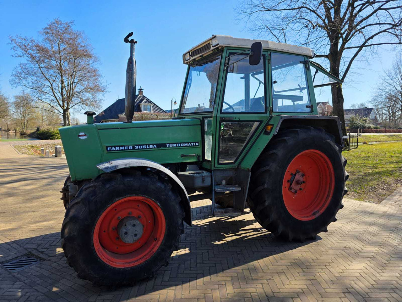 Fendt 305 LSA - Трактор: фото 2 Fendt 305 LSA - Трактор: фото 2