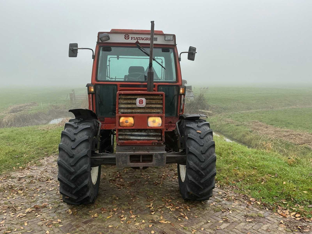 Fiat 1990 FIAT 70-90 DT ALL-WHEEL DRIVE FARM TRACTOR - Трактор: фото 2 Fiat 1990 FIAT 70-90 DT ALL-WHEEL DRIVE FARM TRACTOR - Трактор: фото 2