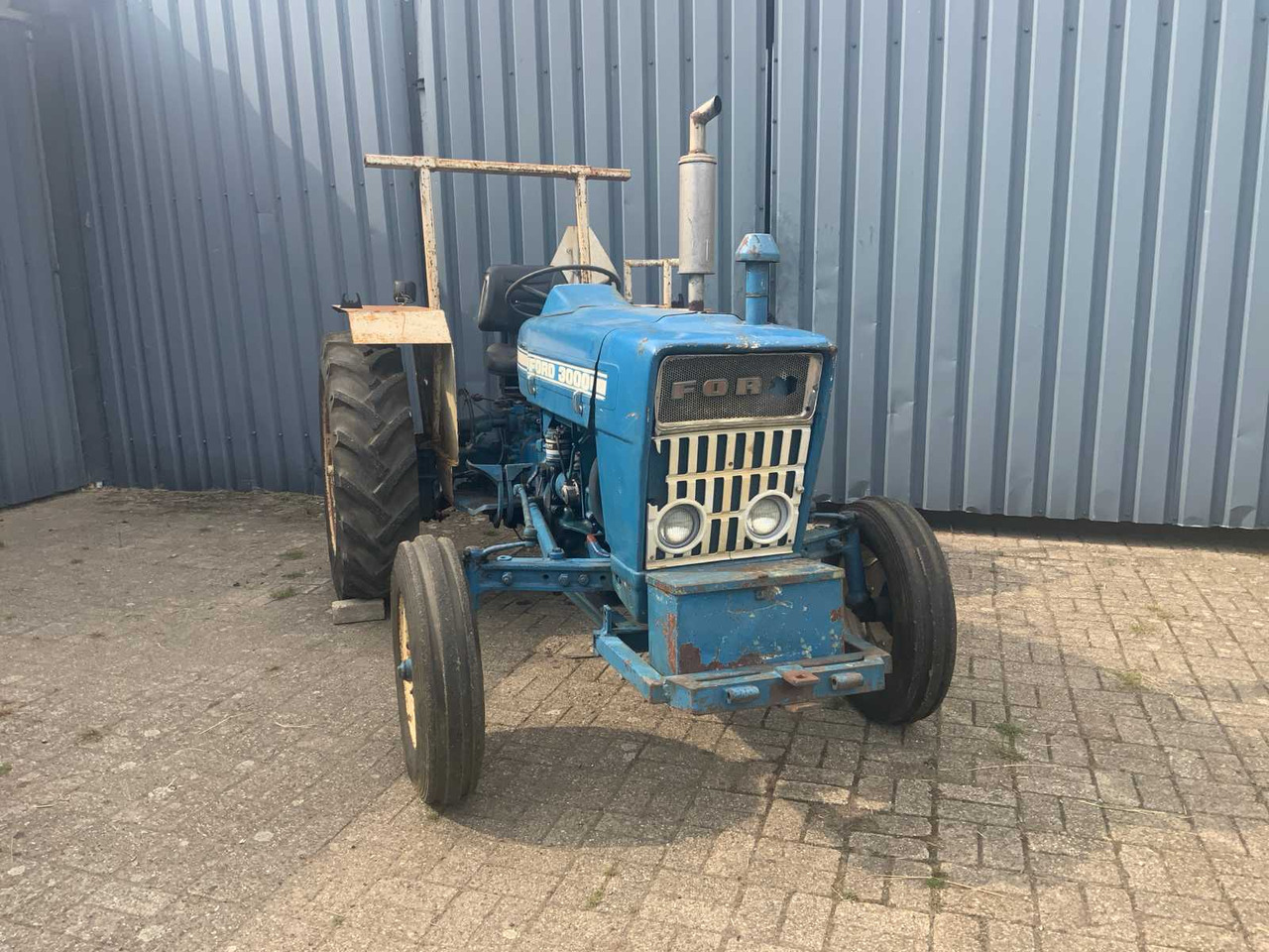 Ford 3000 - Трактор: фото 4 Ford 3000 - Трактор: фото 4