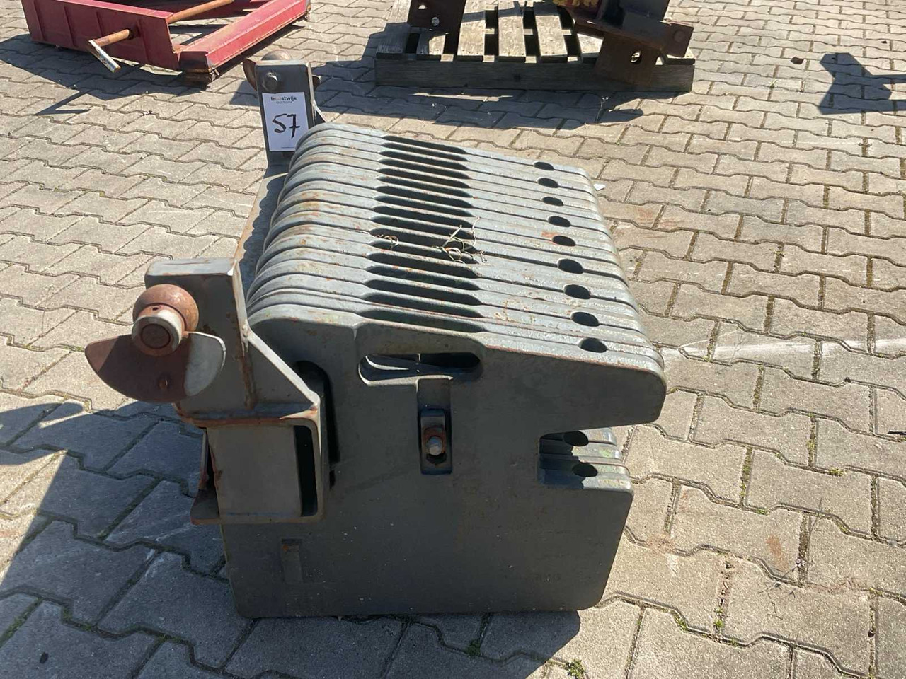 Front weights set - Фронтальний навантажувач для трактора: фото 4 Front weights set - Фронтальний навантажувач для трактора: фото 4