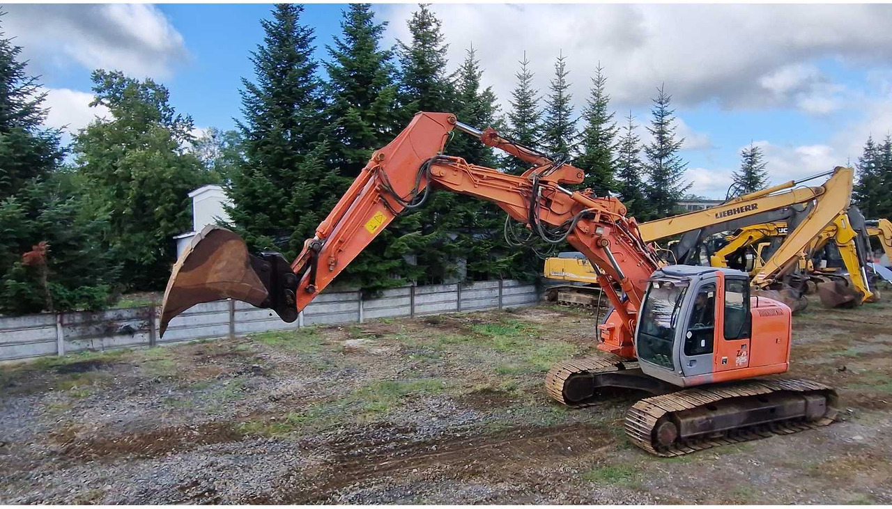HITACHI ZX225USLC - Гусеничний екскаватор: фото 3 HITACHI ZX225USLC - Гусеничний екскаватор: фото 3
