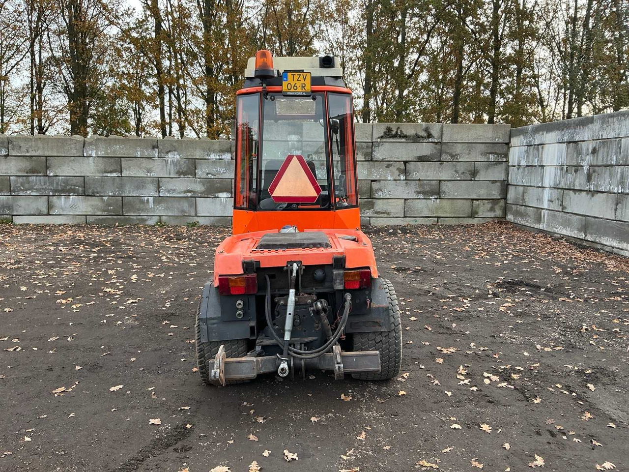 HOLDER 202 ALL-WHEEL DRIVE AGRICULTURAL TRACTOR - Трактор: фото 4 HOLDER 202 ALL-WHEEL DRIVE AGRICULTURAL TRACTOR - Трактор: фото 4