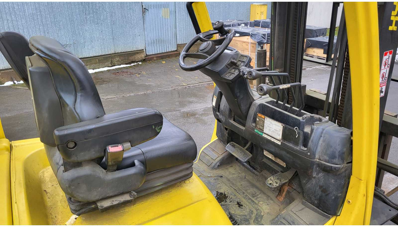 HYSTER H3.0FT FORKLIFT - Навантажувач вилковий: фото 3 HYSTER H3.0FT FORKLIFT - Навантажувач вилковий: фото 3