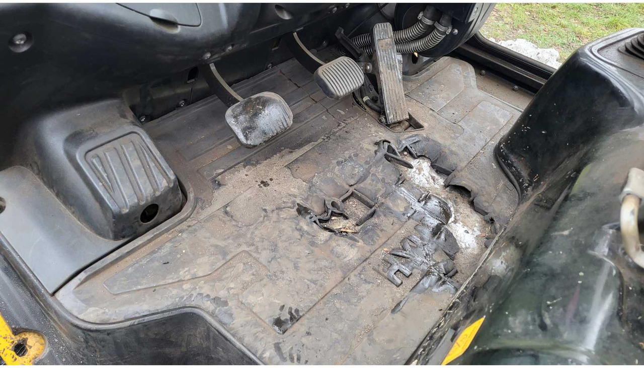 HYUNDAI 30D-9 DISEL FORKLIFT - Навантажувач вилковий: фото 4 HYUNDAI 30D-9 DISEL FORKLIFT - Навантажувач вилковий: фото 4