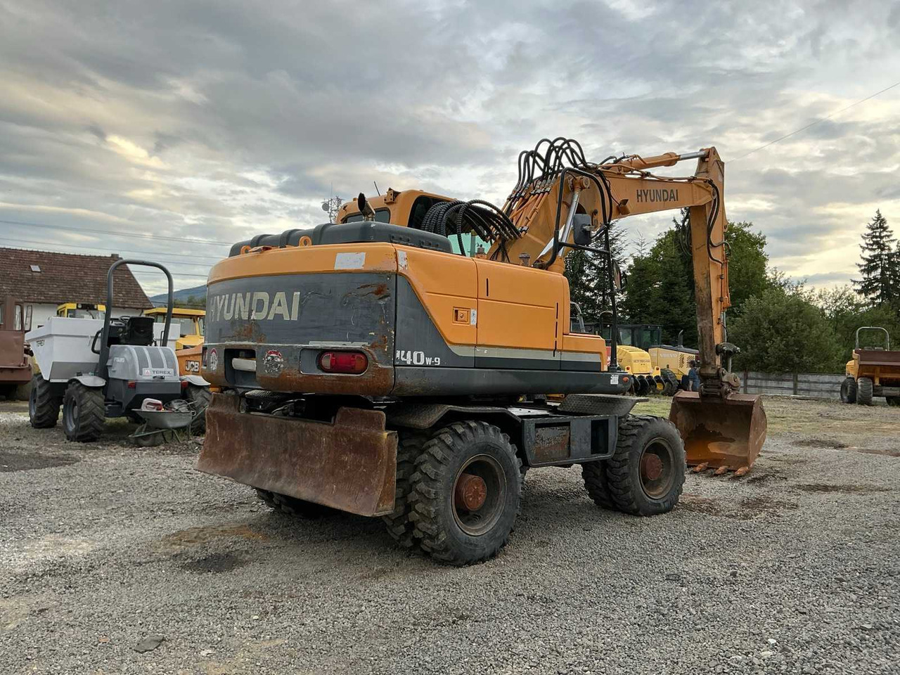 HYUNDAI ROBEX 140W-9 - Колісний екскаватор: фото 5 HYUNDAI ROBEX 140W-9 - Колісний екскаватор: фото 5