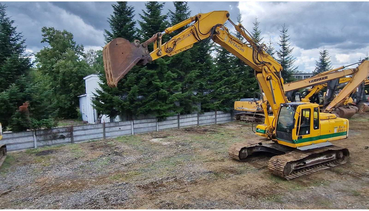 Hitachi ZX250 - Гусеничний екскаватор: фото 3 Hitachi ZX250 - Гусеничний екскаватор: фото 3