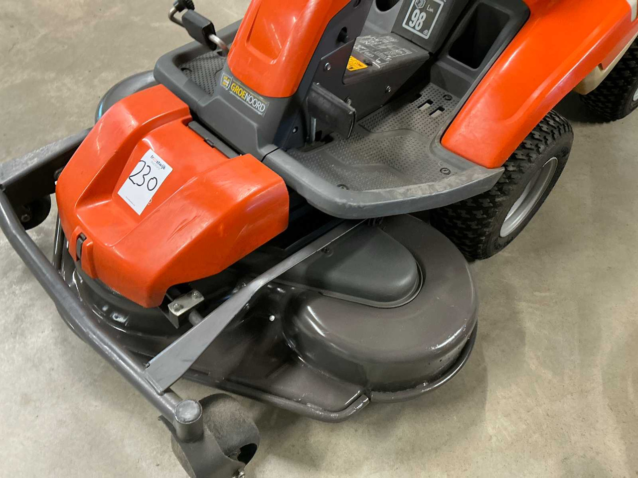 Газонокосарка Husqvarna R316T: фото 14