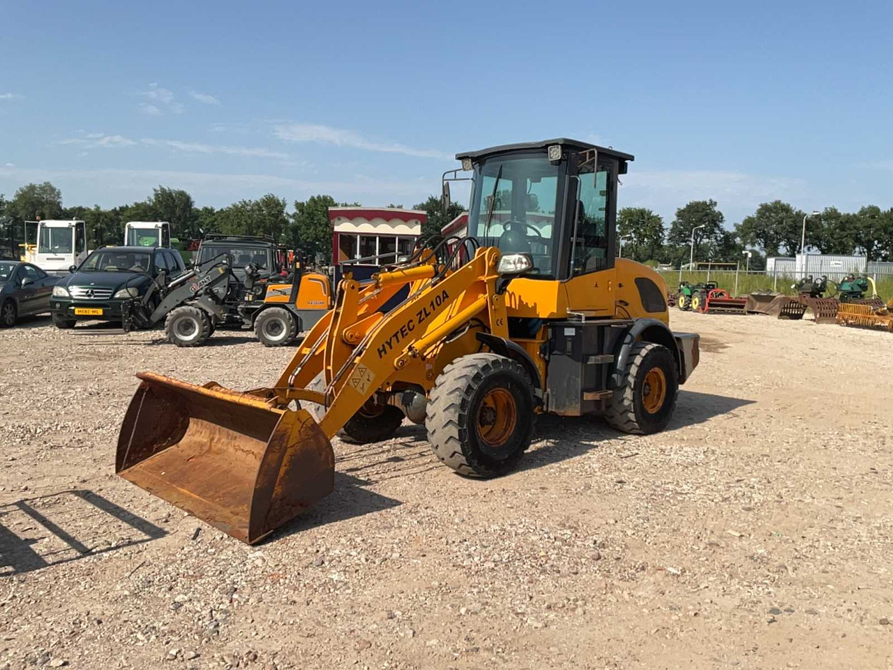 Hytec Zl10a - Колісний навантажувач: фото 1 Hytec Zl10a - Колісний навантажувач: фото 1