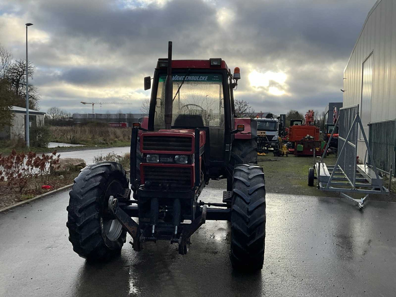 INTERNATIONAL-CASE 1056XL ALL-WHEEL DRIVE AGRICULTURAL TRACTOR - Трактор: фото 2 INTERNATIONAL-CASE 1056XL ALL-WHEEL DRIVE AGRICULTURAL TRACTOR - Трактор: фото 2