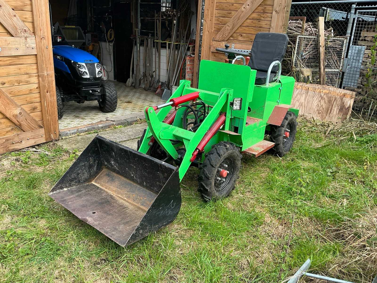 JPC ME18 SHOVEL - Колісний навантажувач: фото 1 JPC ME18 SHOVEL - Колісний навантажувач: фото 1