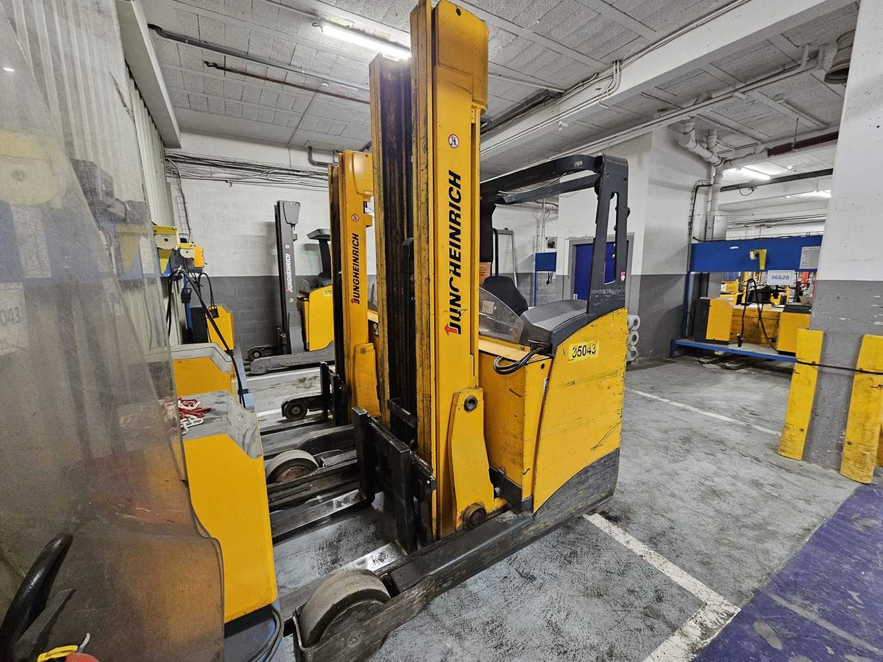 JUNGHEINRICH - 2007 - ETV 325 - FORKLIFT - Навантажувач вилковий: фото 2 JUNGHEINRICH - 2007 - ETV 325 - FORKLIFT - Навантажувач вилковий: фото 2