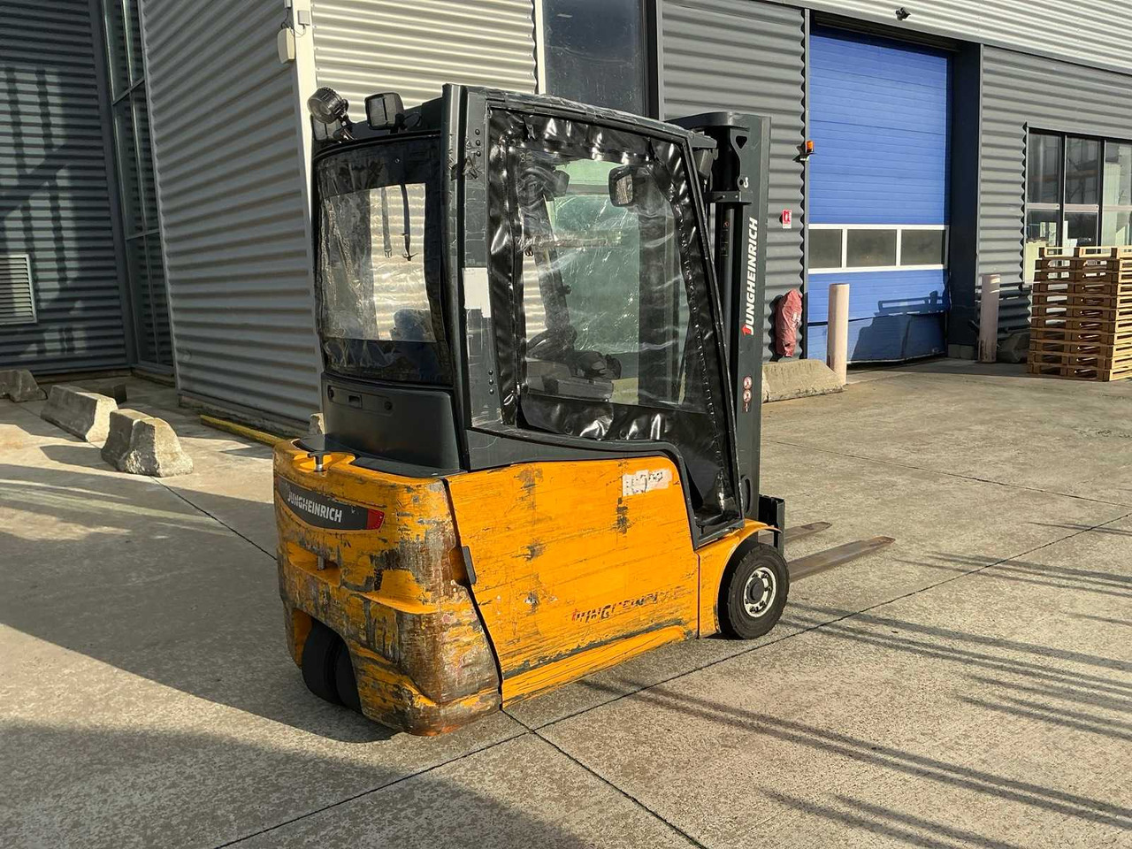 JUNGHEINRICH - 2015 - EFG216 - FORKLIFT - Навантажувач вилковий: фото 4 JUNGHEINRICH - 2015 - EFG216 - FORKLIFT - Навантажувач вилковий: фото 4