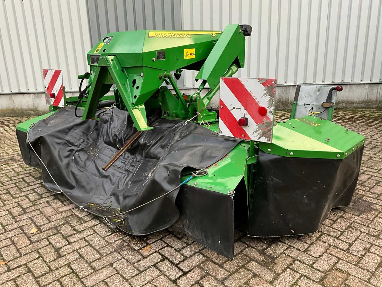 John Deere 131 - Косарка-подрібнювач/ Мульчер: фото 1 John Deere 131 - Косарка-подрібнювач/ Мульчер: фото 1