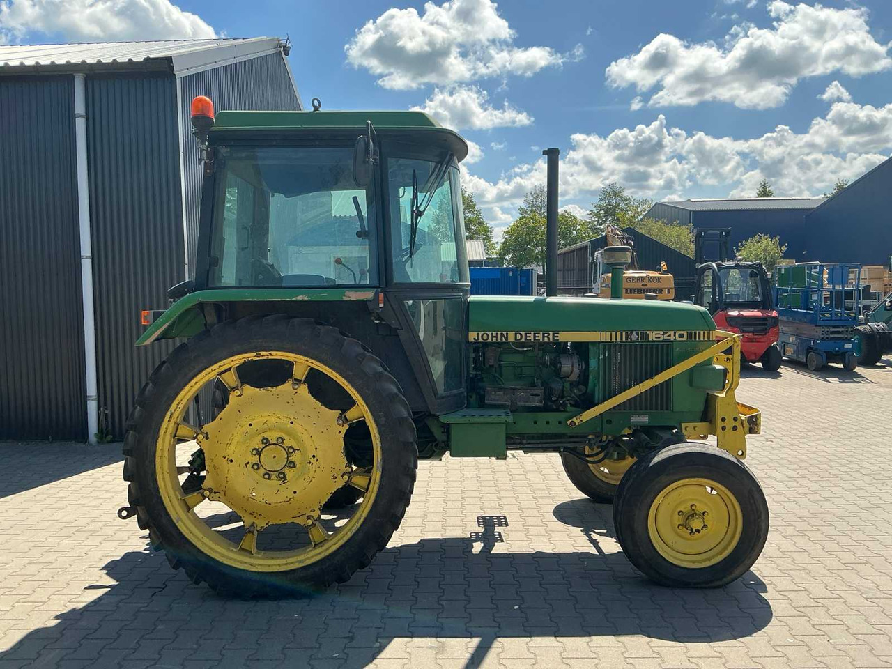 John Deere 1640 Synchron - Трактор: фото 4 John Deere 1640 Synchron - Трактор: фото 4