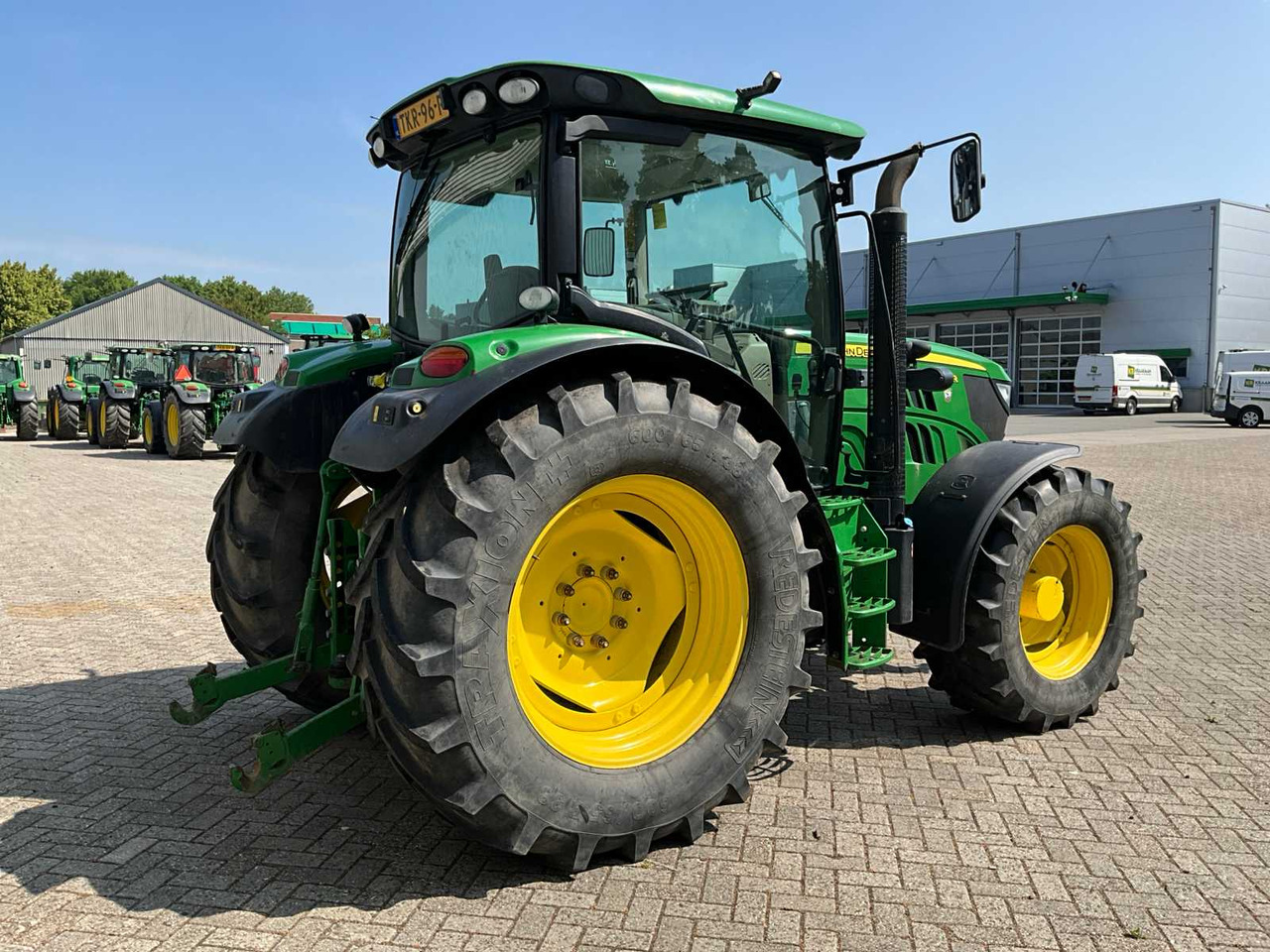 John Deere 6125R - Трактор: фото 3 John Deere 6125R - Трактор: фото 3