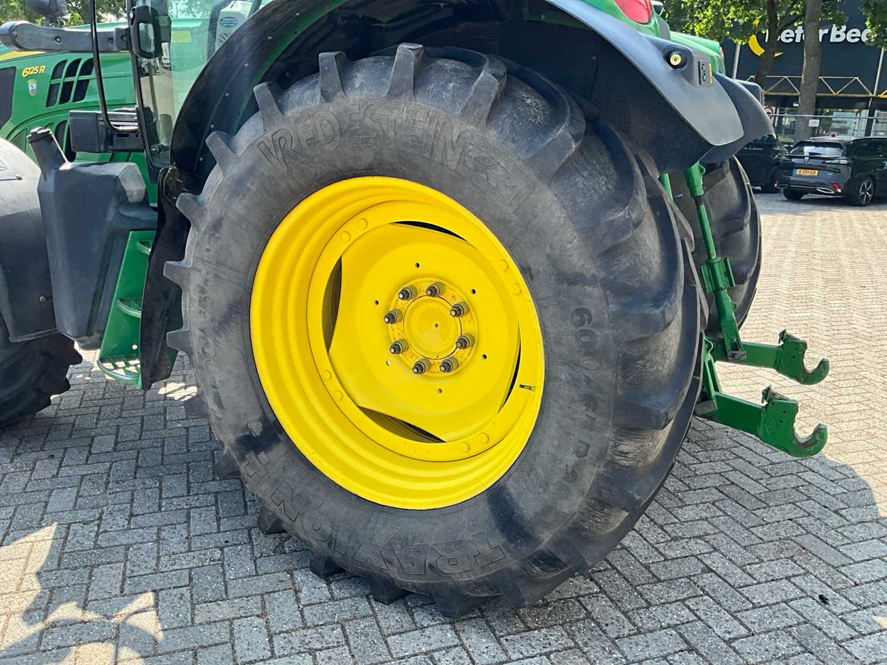 John Deere 6125R - Трактор: фото 5 John Deere 6125R - Трактор: фото 5