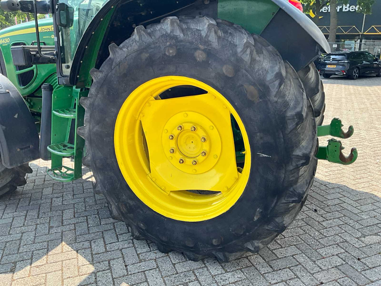 John Deere 6430 Premium - Трактор: фото 5 John Deere 6430 Premium - Трактор: фото 5