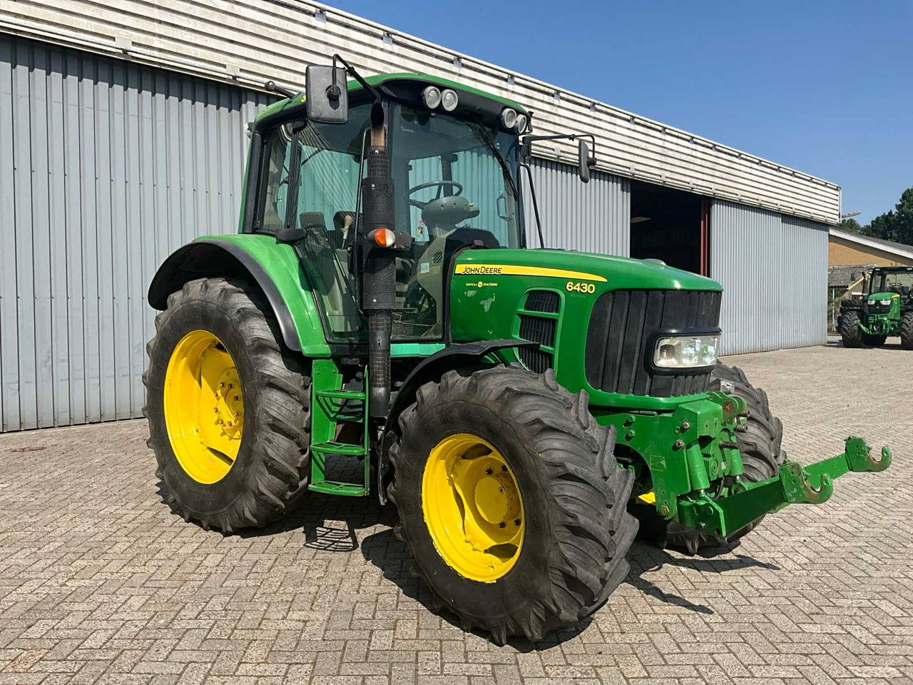 John Deere 6430 Premium - Трактор: фото 2 John Deere 6430 Premium - Трактор: фото 2