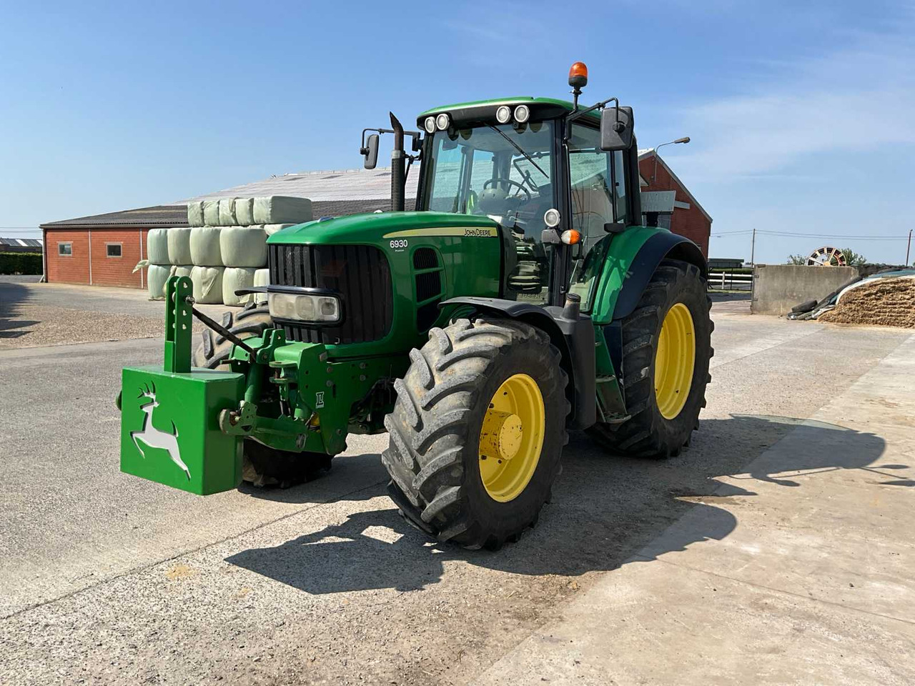 John Deere 6930 Premium - Трактор: фото 1 John Deere 6930 Premium - Трактор: фото 1