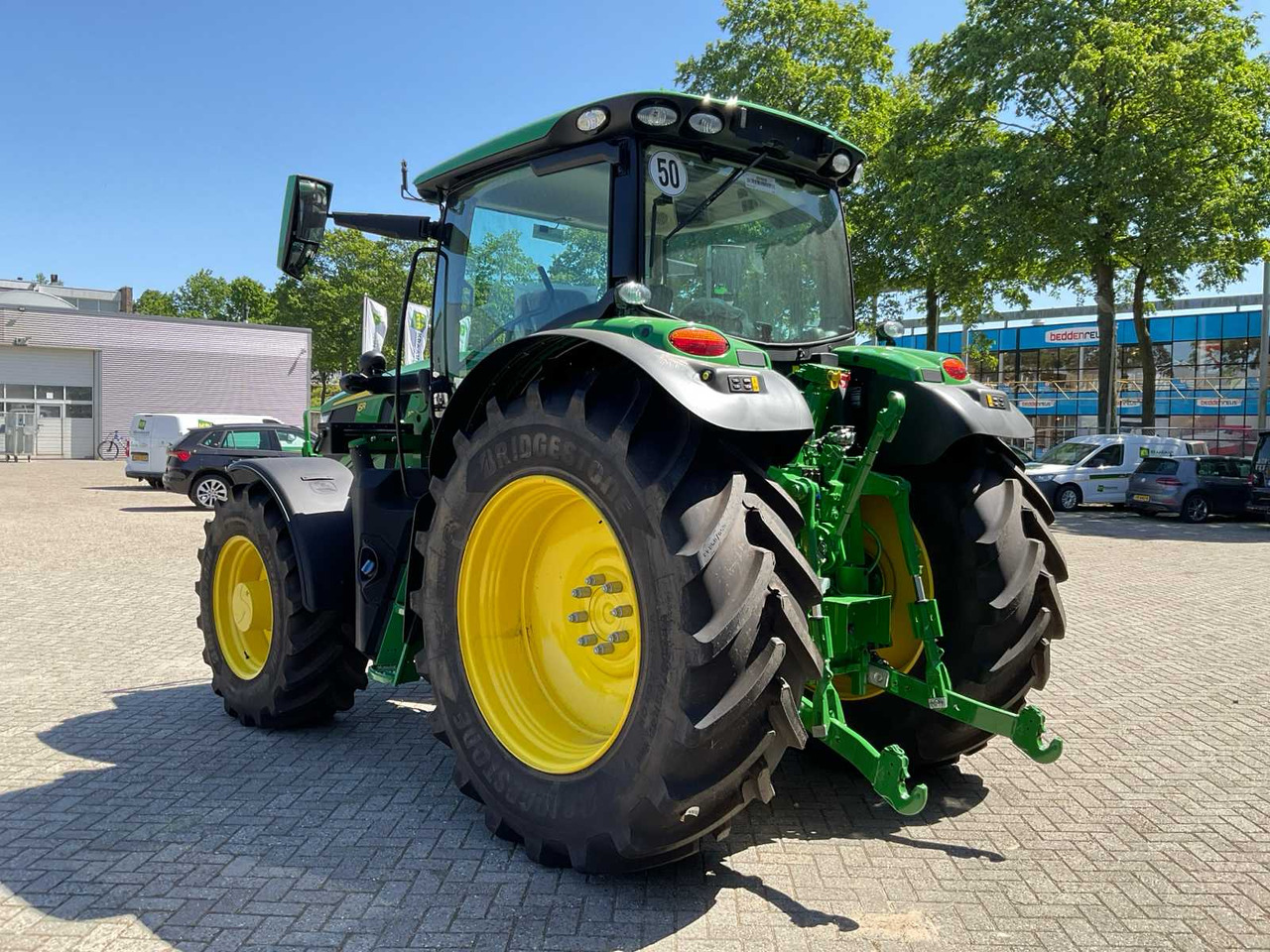 John Deere 6R 185 - Трактор: фото 4 John Deere 6R 185 - Трактор: фото 4