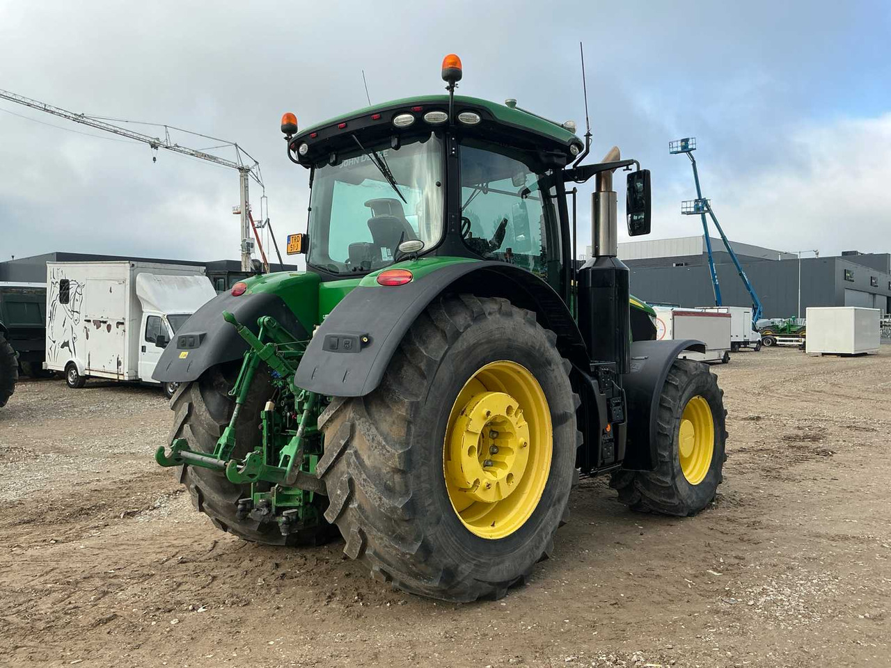 John Deere 7250R - Трактор: фото 3 John Deere 7250R - Трактор: фото 3
