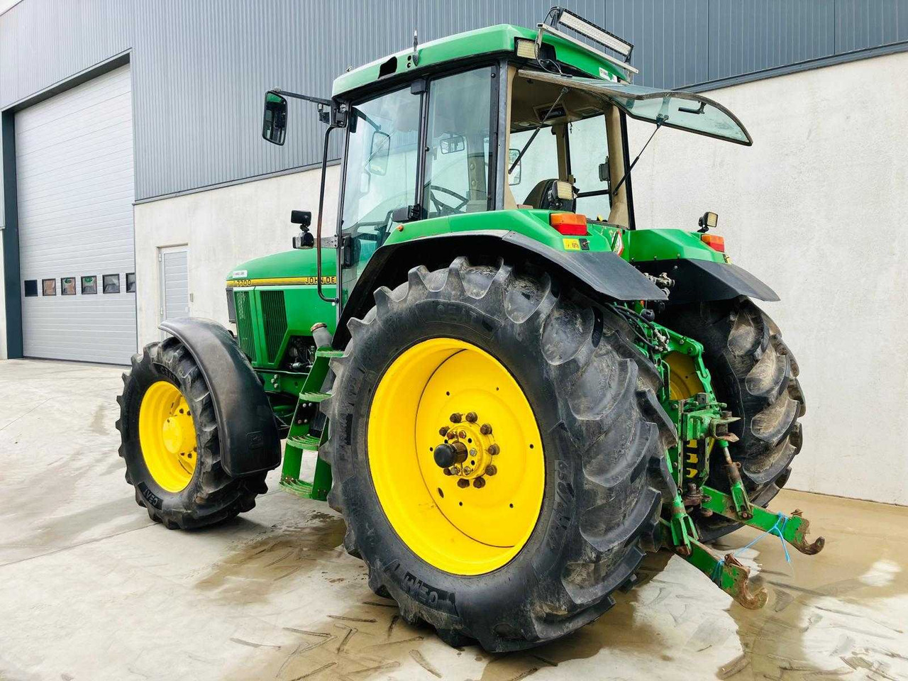 John Deere 7700 - Трактор: фото 5 John Deere 7700 - Трактор: фото 5