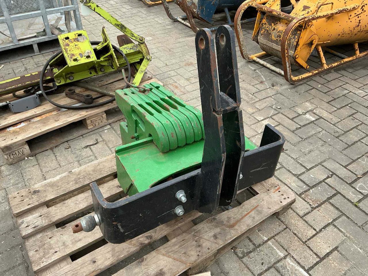 John Deere - Трактор: фото 3 John Deere - Трактор: фото 3