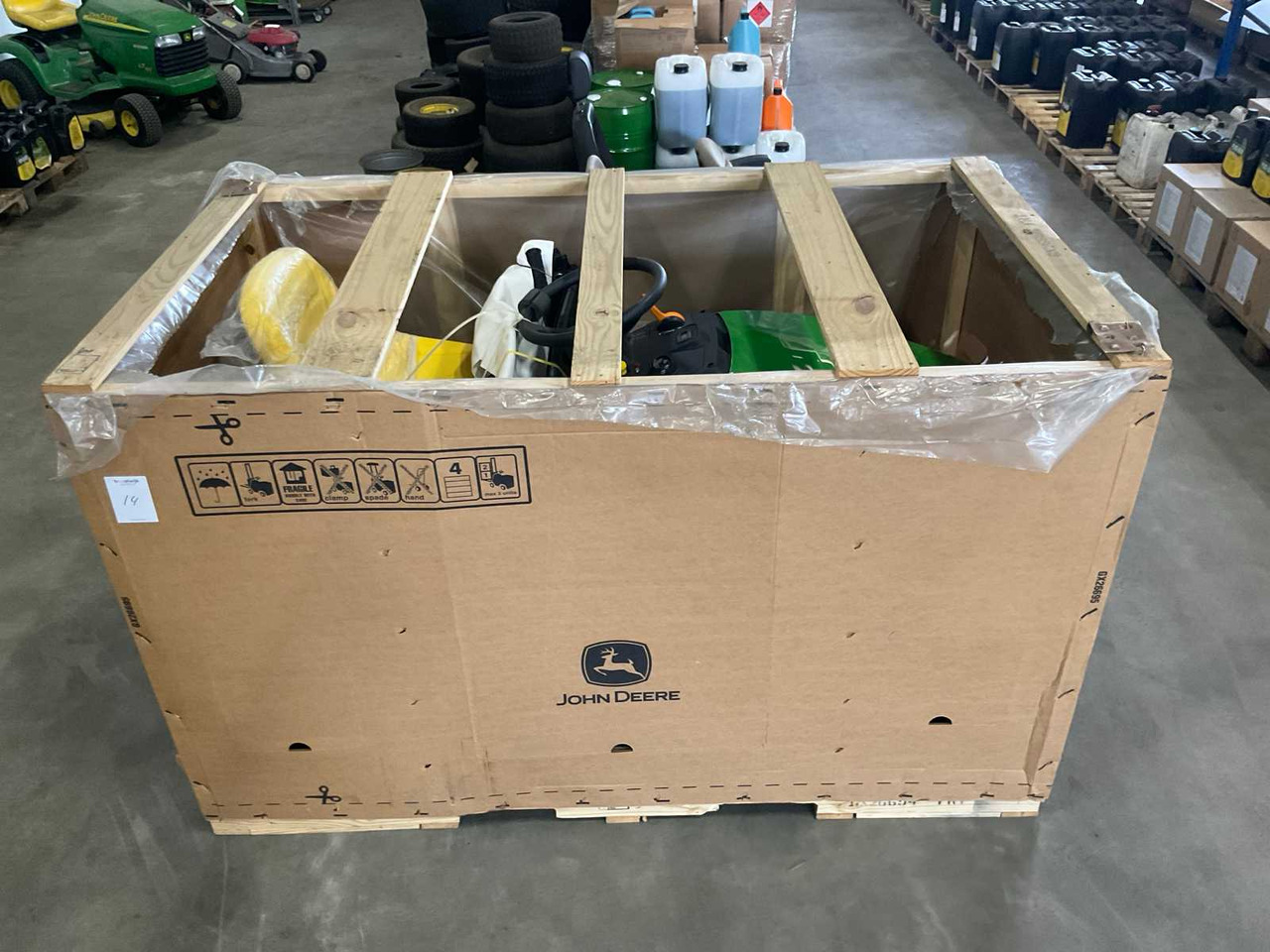 John Deere X167R - Газонокосарка: фото 1 John Deere X167R - Газонокосарка: фото 1