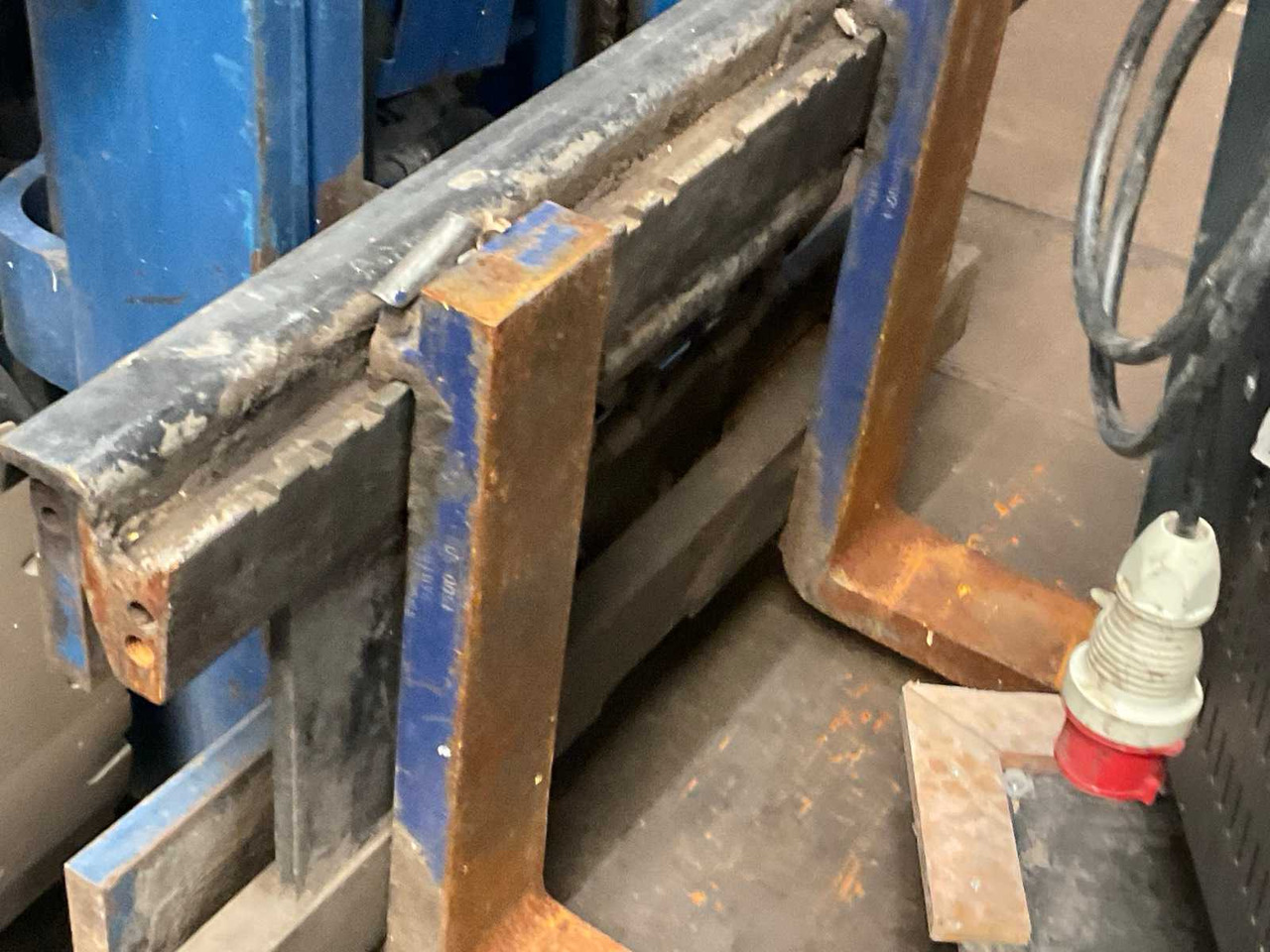 KOMATSU FORKLIFT - Навантажувач вилковий: фото 5 KOMATSU FORKLIFT - Навантажувач вилковий: фото 5