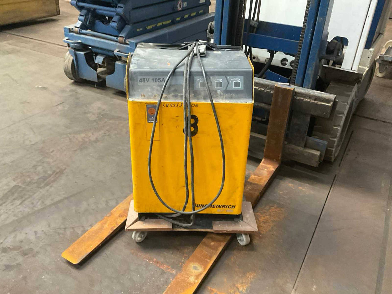 KOMATSU FORKLIFT - Навантажувач вилковий: фото 3 KOMATSU FORKLIFT - Навантажувач вилковий: фото 3