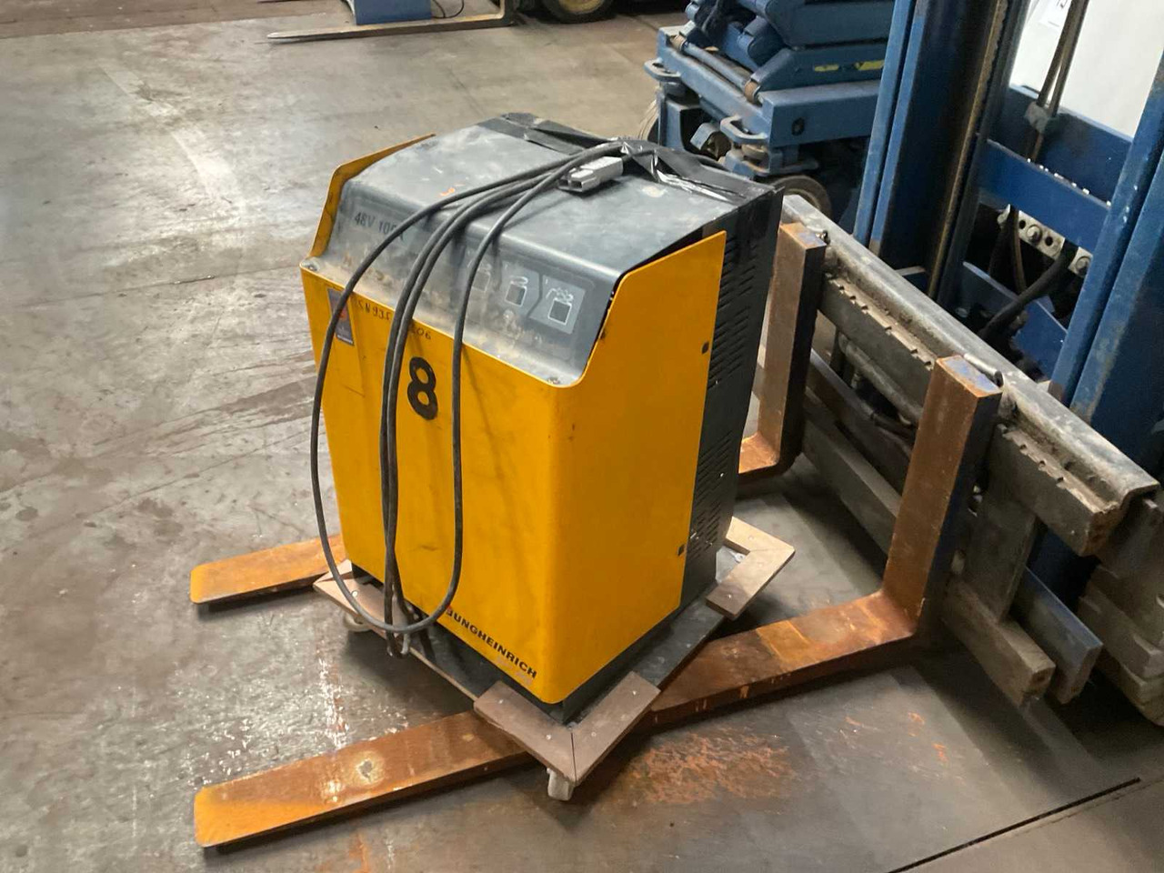 KOMATSU FORKLIFT - Навантажувач вилковий: фото 4 KOMATSU FORKLIFT - Навантажувач вилковий: фото 4