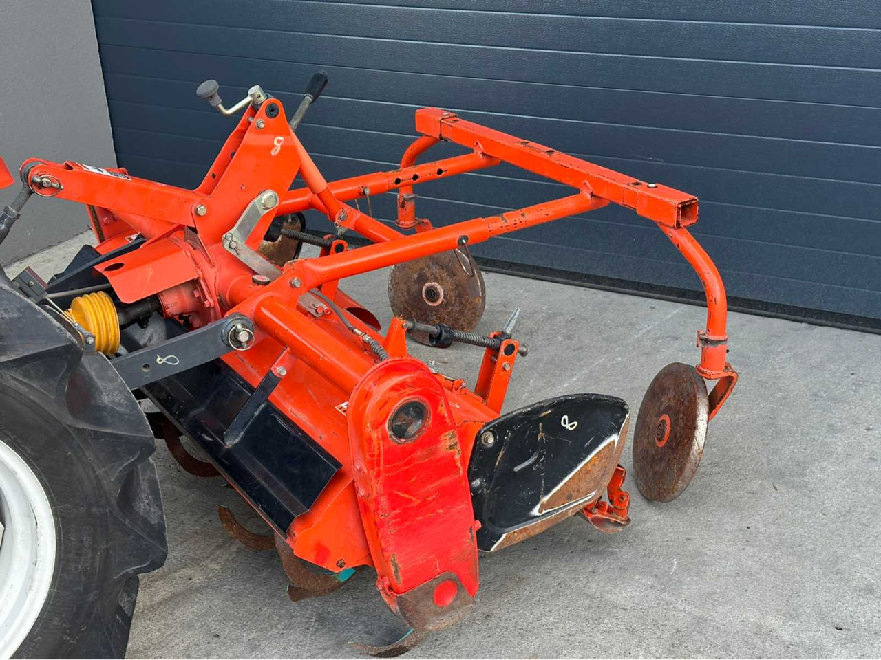 KUBOTA - GB200 - 4-WHEEL DRIVE TRACTOR - Трактор: фото 4 KUBOTA - GB200 - 4-WHEEL DRIVE TRACTOR - Трактор: фото 4