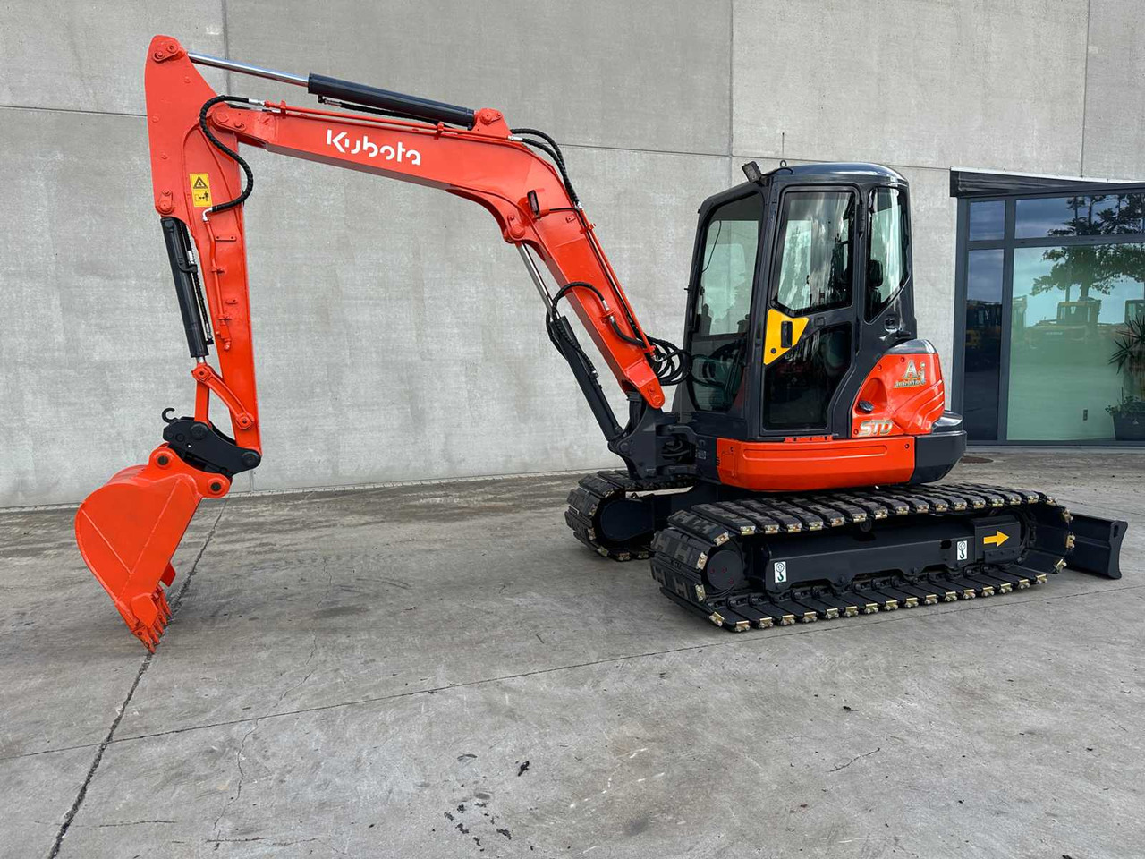 KUBOTA KX161-3 - Гусеничний екскаватор: фото 1 KUBOTA KX161-3 - Гусеничний екскаватор: фото 1