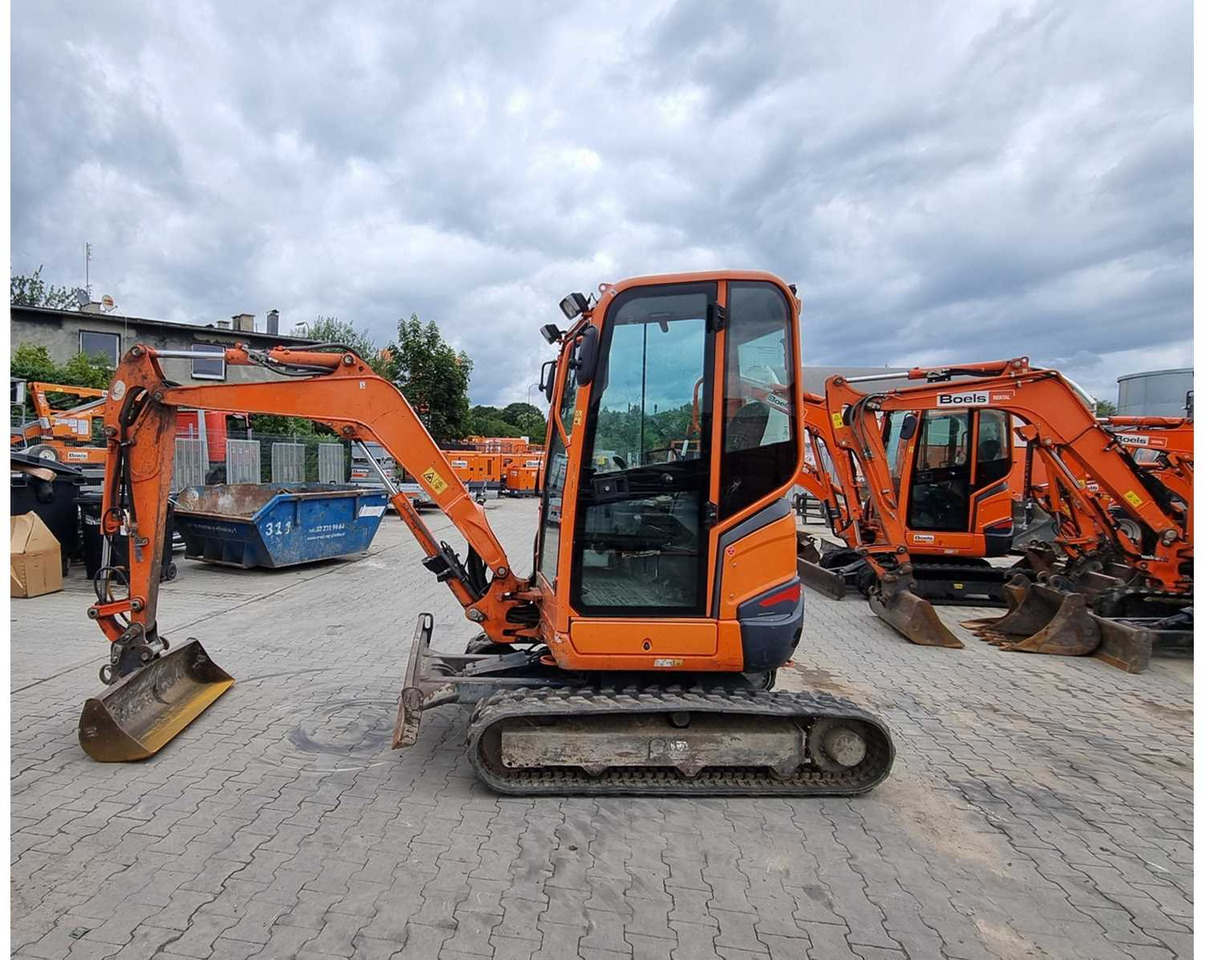 KUBOTA U27-4 - Міні-екскаватор: фото 1 KUBOTA U27-4 - Міні-екскаватор: фото 1