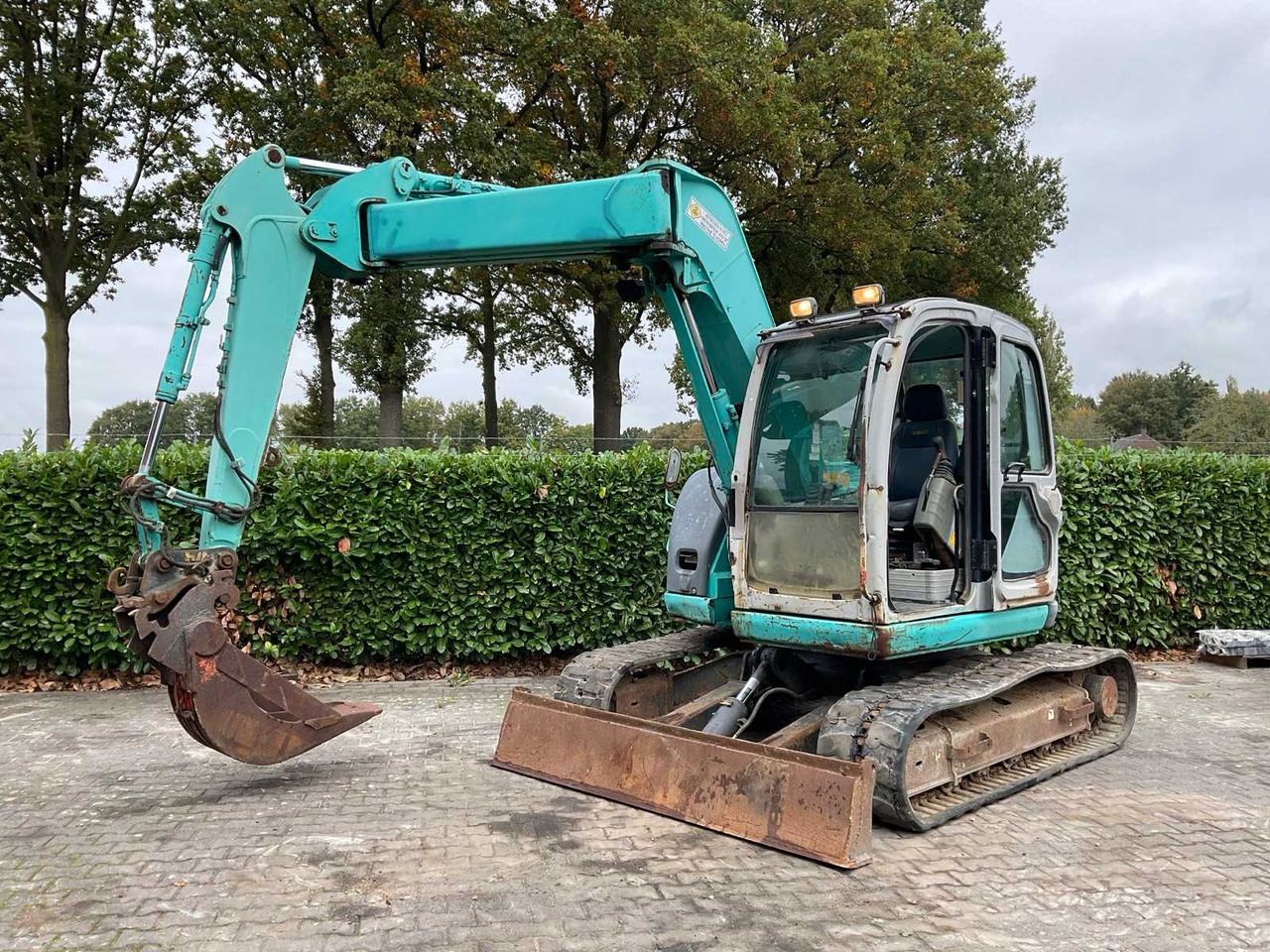 Kobelco SK70SR-1E - Гусеничний екскаватор: фото 3 Kobelco SK70SR-1E - Гусеничний екскаватор: фото 3