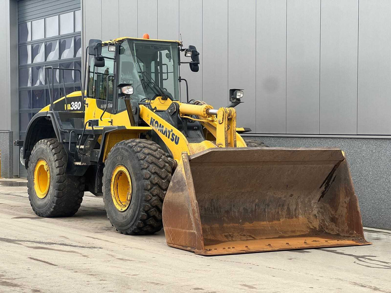 Komatsu WA380-7 - Колісний навантажувач: фото 2 Komatsu WA380-7 - Колісний навантажувач: фото 2