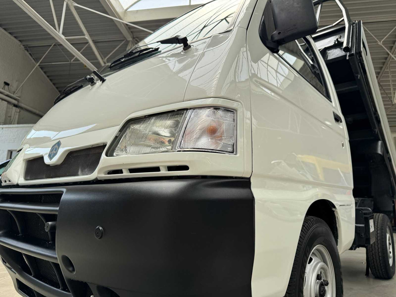 2005 PIAGGIO PORTER TIPPER 1.3 PETROL - Комерційний автомобіль: фото 4 2005 PIAGGIO PORTER TIPPER 1.3 PETROL - Комерційний автомобіль: фото 4