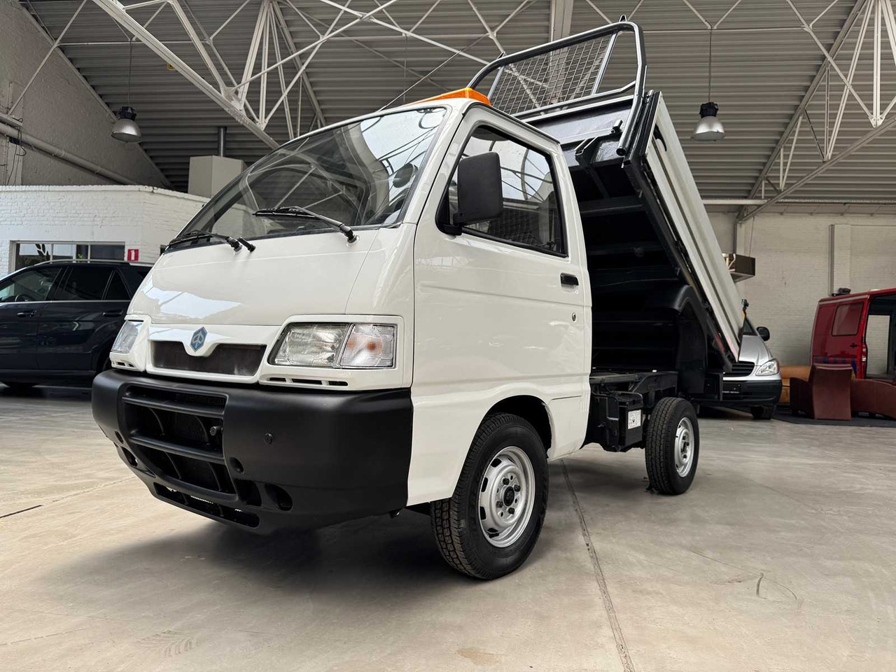 2005 PIAGGIO PORTER TIPPER 1.3 PETROL - Комерційний автомобіль: фото 1 2005 PIAGGIO PORTER TIPPER 1.3 PETROL - Комерційний автомобіль: фото 1