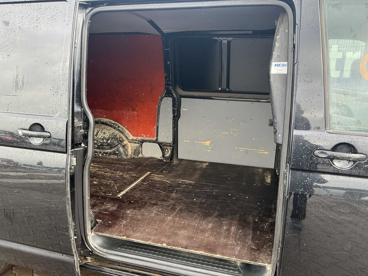 Комерційний автомобіль 2010 - VOLKSWAGEN - TRANSPORTER - 2.0 TDI L2H1 COM. DC - COMMERCIAL VEHICLE: фото 6 Комерційний автомобіль 2010 - VOLKSWAGEN - TRANSPORTER - 2.0 TDI L2H1 COM. DC - COMMERCIAL VEHICLE: фото 6