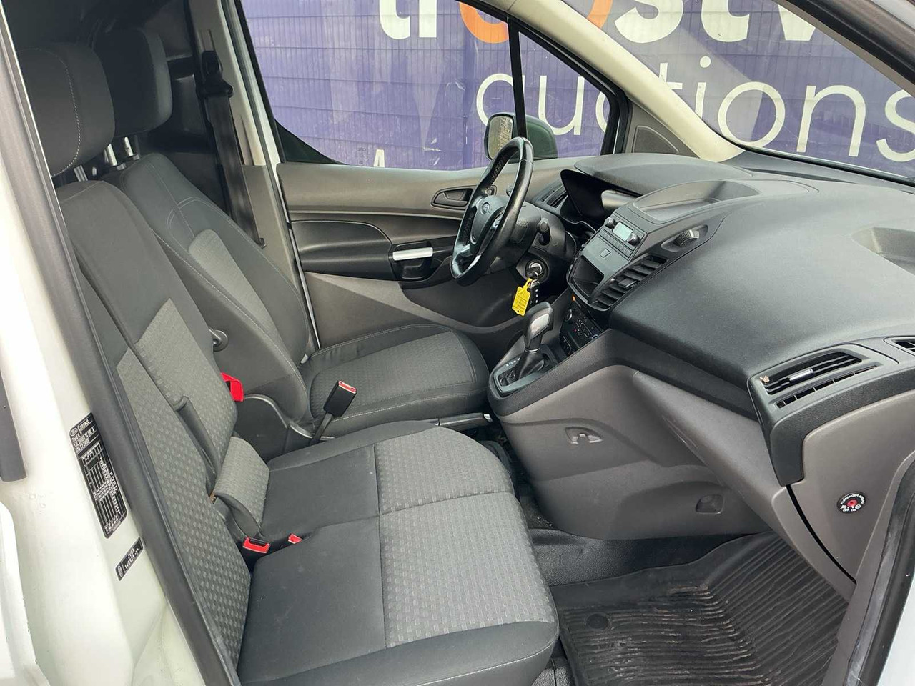 2019 - FORD - TRANSIT CONNECT - 1.5 ECOBLUE L2 TREND - COMMERCIAL VEHICLE - Комерційний автомобіль: фото 5 2019 - FORD - TRANSIT CONNECT - 1.5 ECOBLUE L2 TREND - COMMERCIAL VEHICLE - Комерційний автомобіль: фото 5