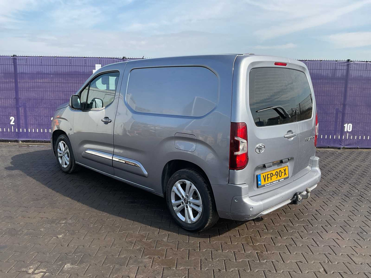 2020 - TOYOTA - PROACE CITY - 1.5 D-4D INNOVATOR - COMMERCIAL VEHICLE - Комерційний автомобіль: фото 3 2020 - TOYOTA - PROACE CITY - 1.5 D-4D INNOVATOR - COMMERCIAL VEHICLE - Комерційний автомобіль: фото 3