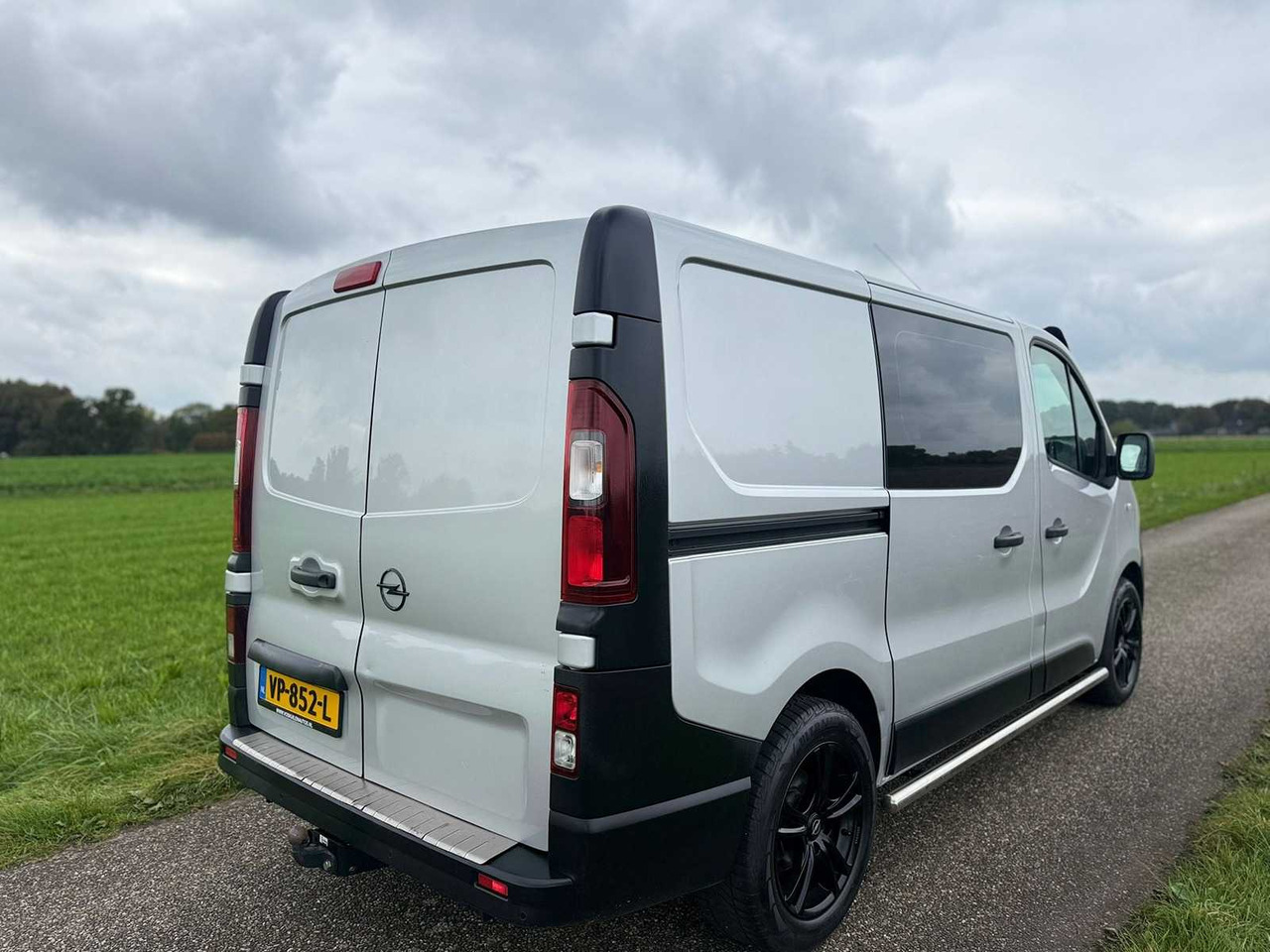 OPEL - VIVARO - 1.6 CDTI L1H1 ED. - VP-852-L - Комерційний автомобіль: фото 5 OPEL - VIVARO - 1.6 CDTI L1H1 ED. - VP-852-L - Комерційний автомобіль: фото 5