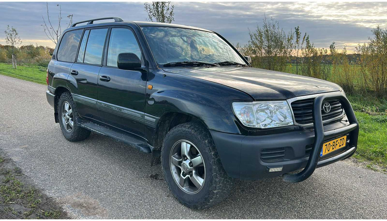 TOYOTA LANDCRUISER 100 COMMERCIAL VEHICLE 4X4 - Комерційний автомобіль: фото 4 TOYOTA LANDCRUISER 100 COMMERCIAL VEHICLE 4X4 - Комерційний автомобіль: фото 4