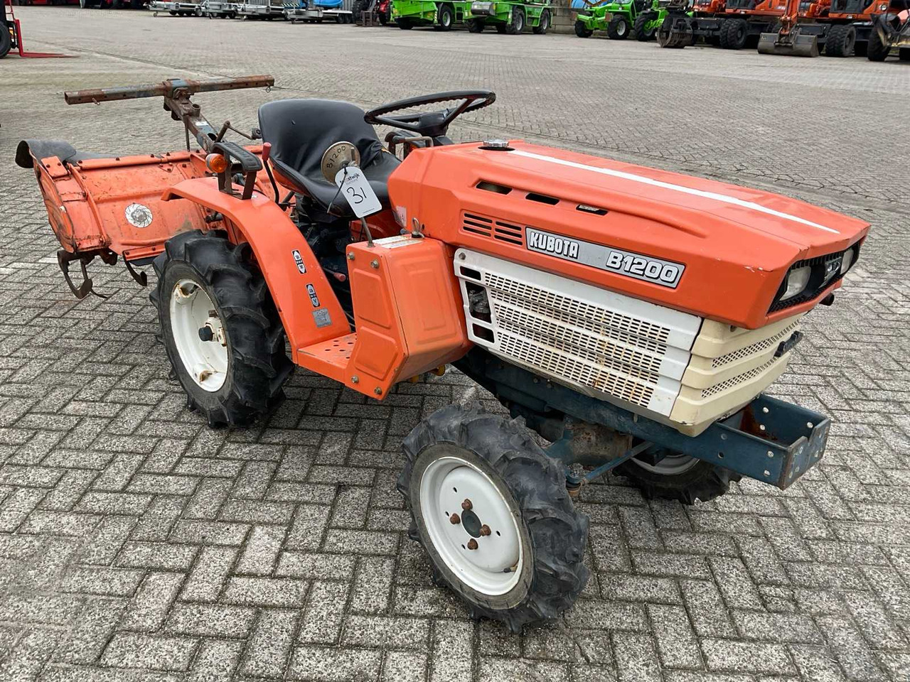 Kubota B1200 - Мінітрактор: фото 4 Kubota B1200 - Мінітрактор: фото 4