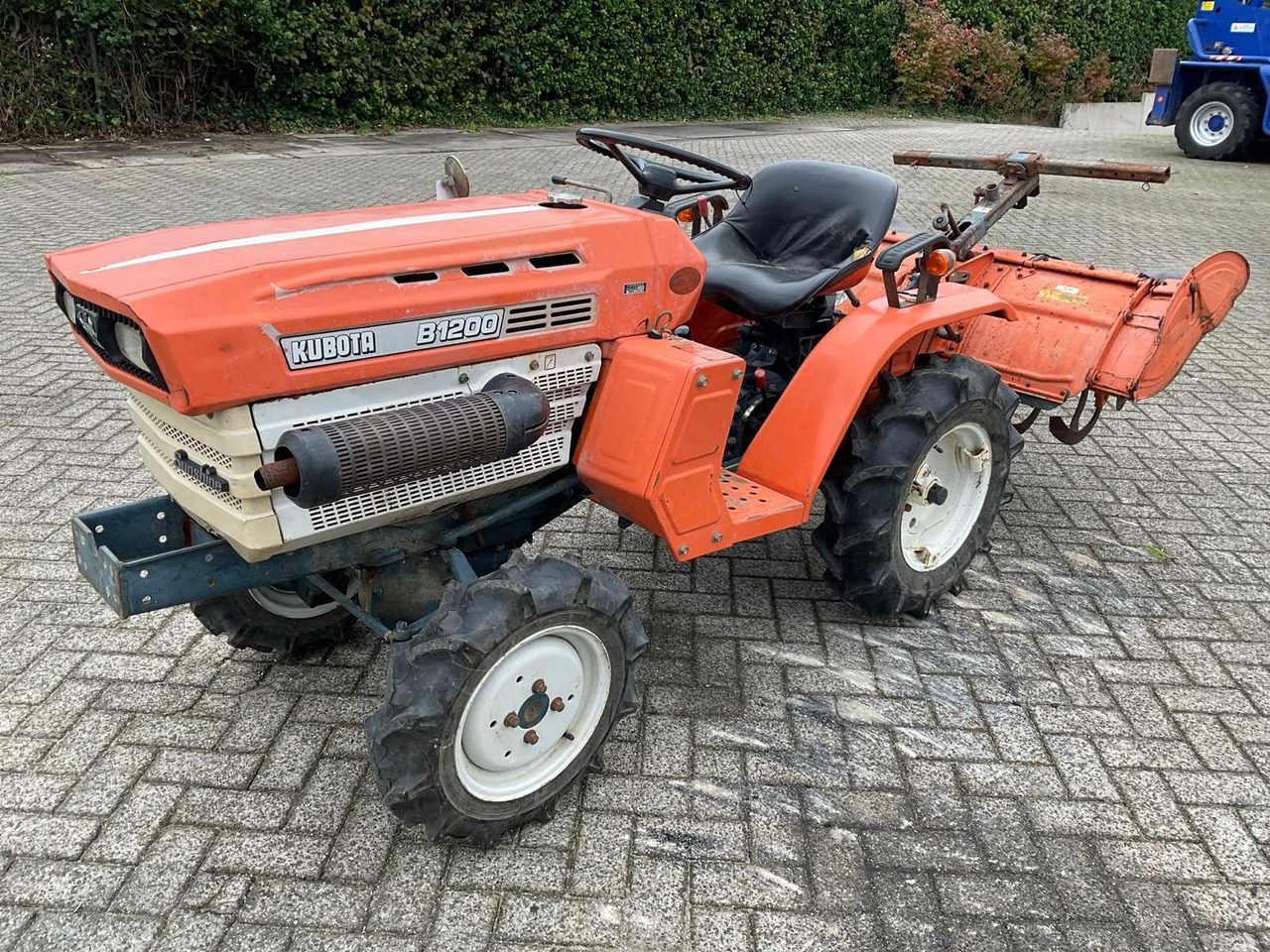 Kubota B1200 - Мінітрактор: фото 1 Kubota B1200 - Мінітрактор: фото 1