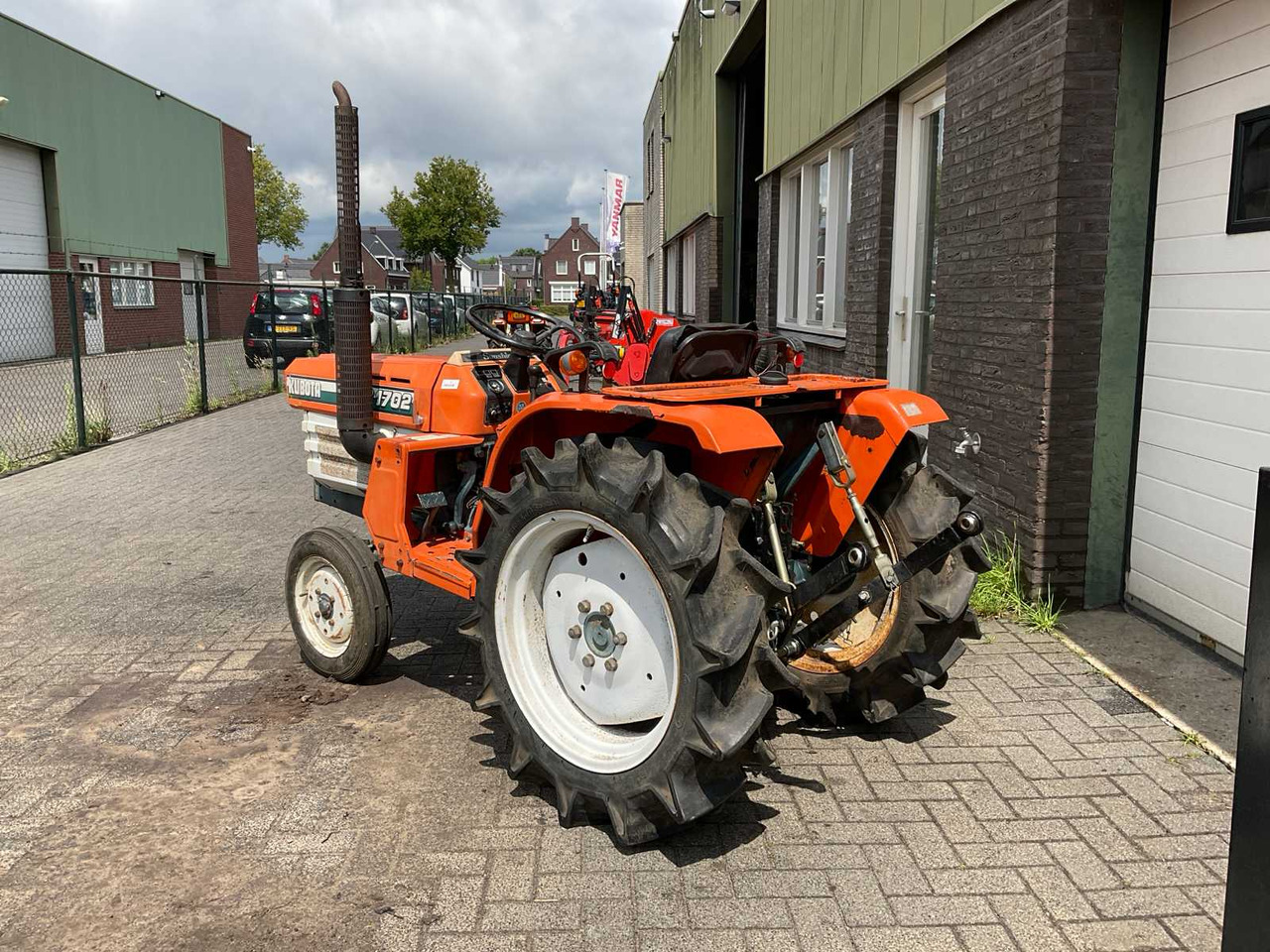 Kubota B1702 - Мінітрактор: фото 3 Kubota B1702 - Мінітрактор: фото 3