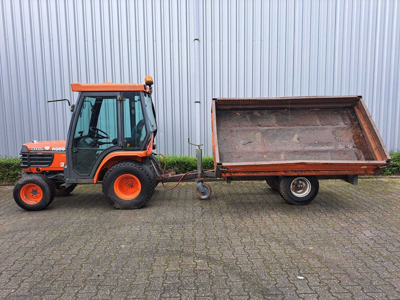 Kubota B2410 - Мінітрактор: фото 3 Kubota B2410 - Мінітрактор: фото 3